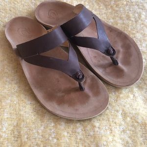 OluKai Kaekae Ko’o Leather Sandals